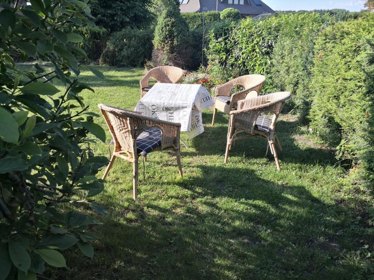 Kuenstler Ferienwohnung 3 Zimmer Kueche Bad Zentrale Lage Wulsbuttel Εξωτερικό φωτογραφία