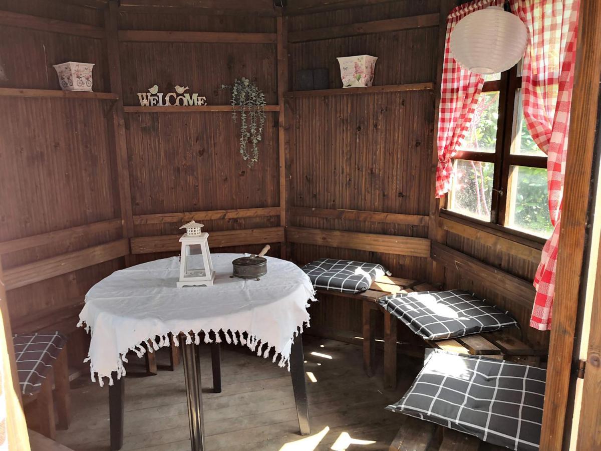 Kuenstler Ferienwohnung 3 Zimmer Kueche Bad Zentrale Lage Wulsbuttel Εξωτερικό φωτογραφία