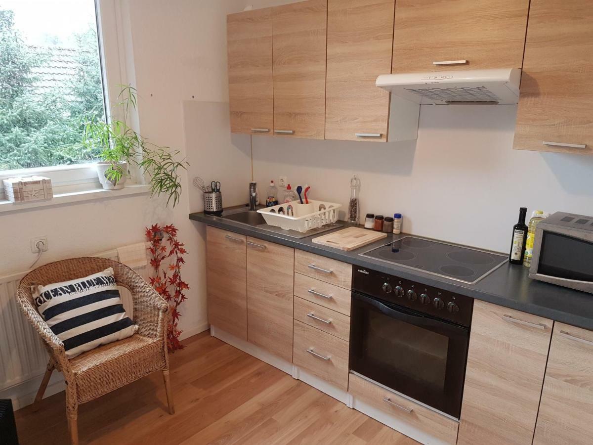 Kuenstler Ferienwohnung 3 Zimmer Kueche Bad Zentrale Lage Wulsbuttel Εξωτερικό φωτογραφία